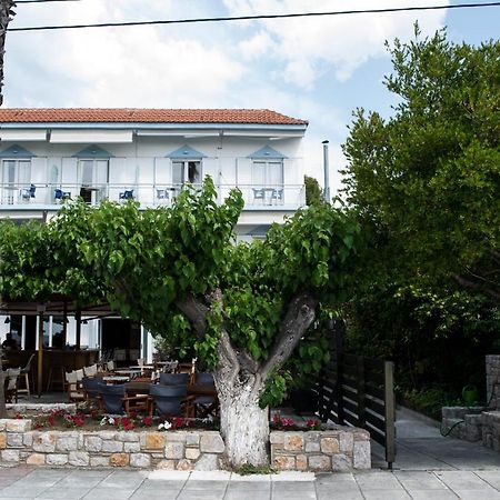 Mirtia Hotel ペフキ エクステリア 写真