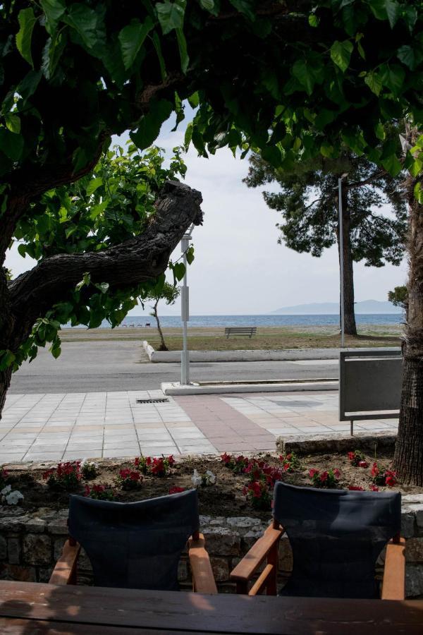 Mirtia Hotel ペフキ エクステリア 写真
